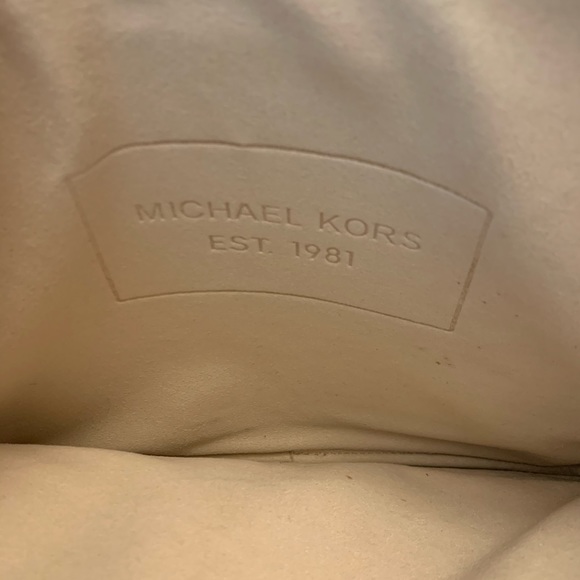 Michael Kors Tablet Case/Bag - Picture 5 of 6